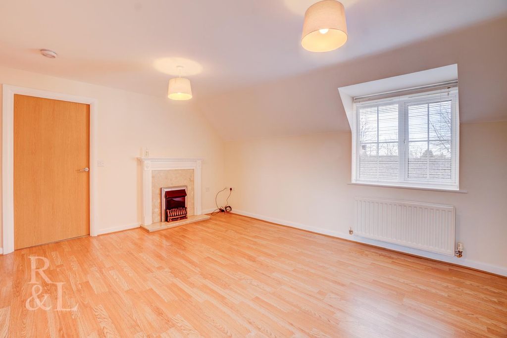 Property photo 3 of 19 Batched (3).Jpg