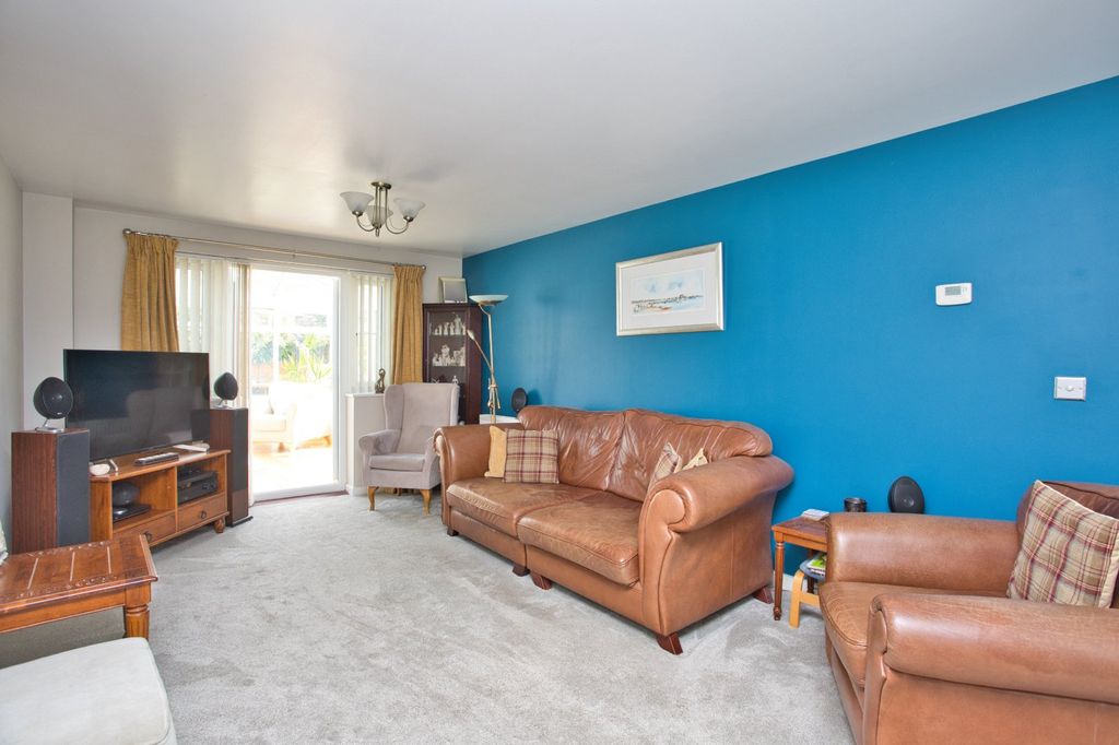 Property photo 3 of 27 Picture No. 64