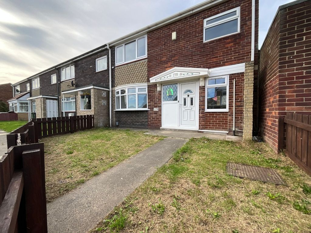 Property photo 2 of 14 4609574