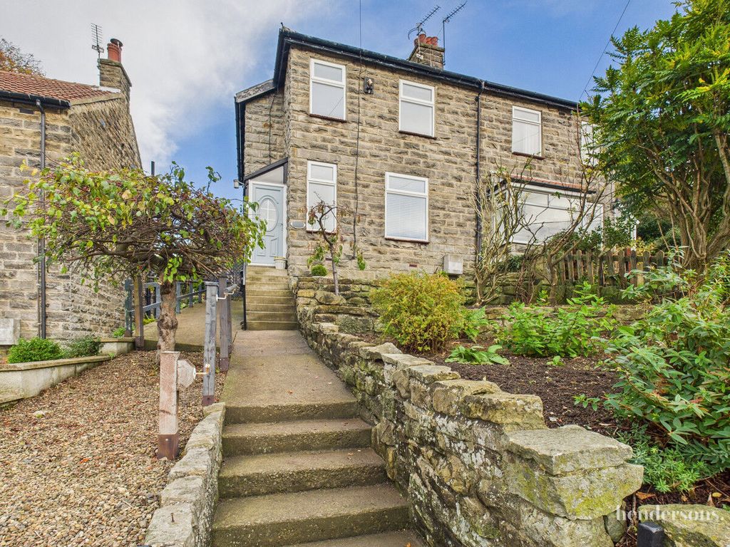 Property photo 1 of 34