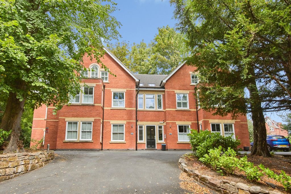 Property photo 1 of 16 Front