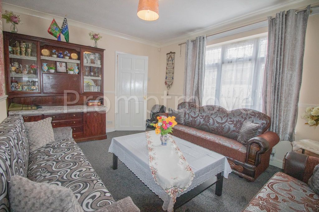 Property photo 3 of 14 Na