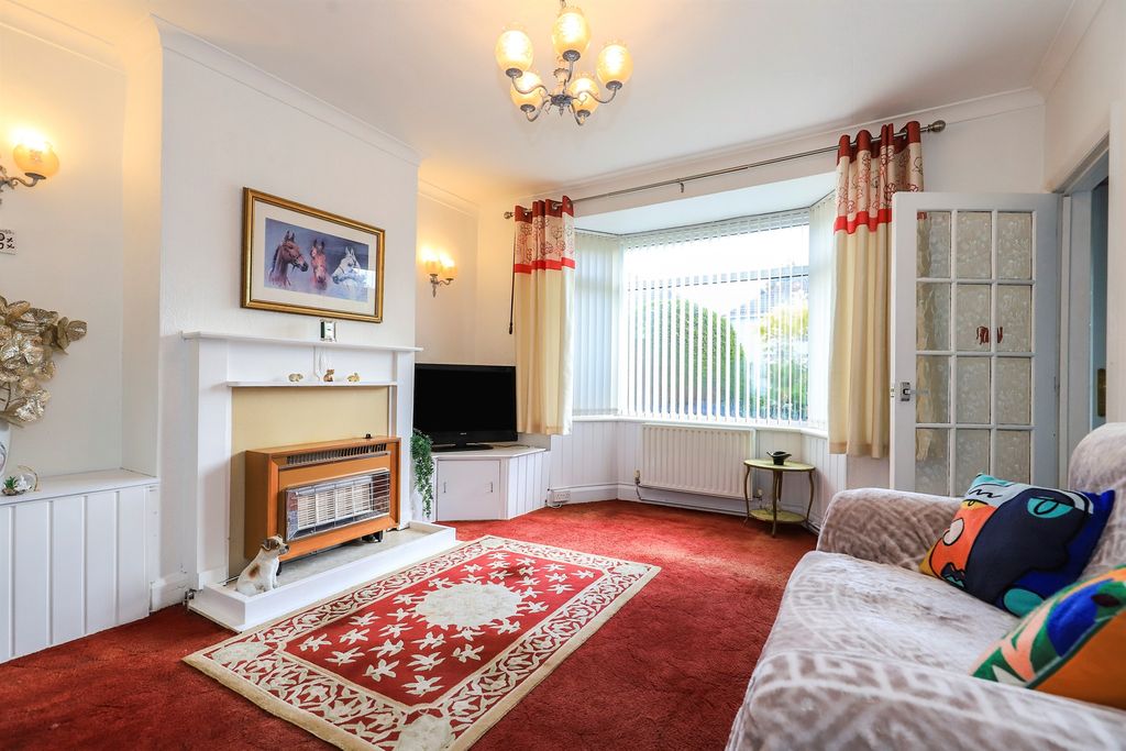 Property photo 2 of 16