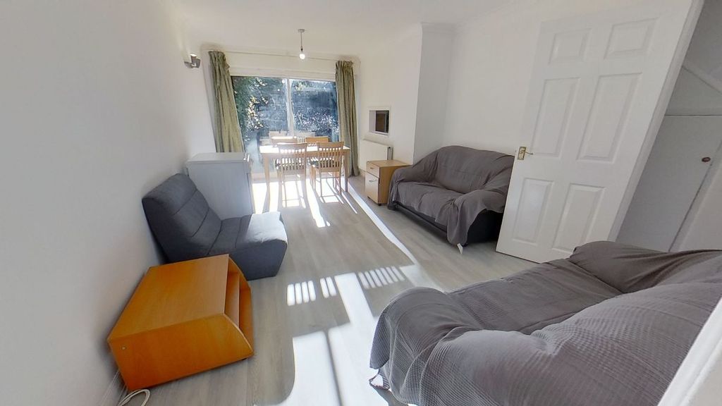 Property photo 1 of 36