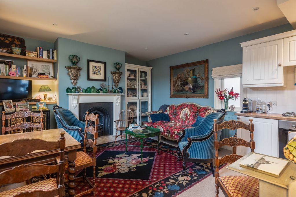 Property photo 3 of 20 Photo 4