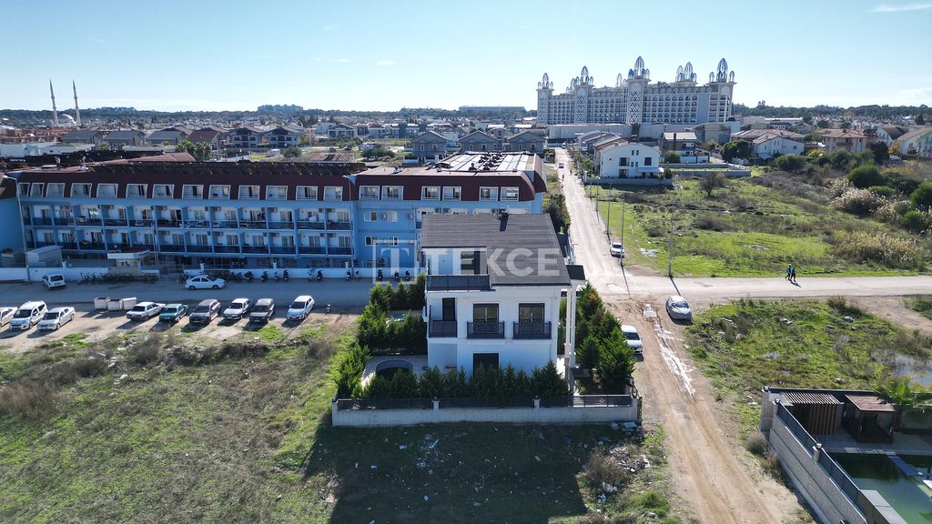 Property photo 3 of 48