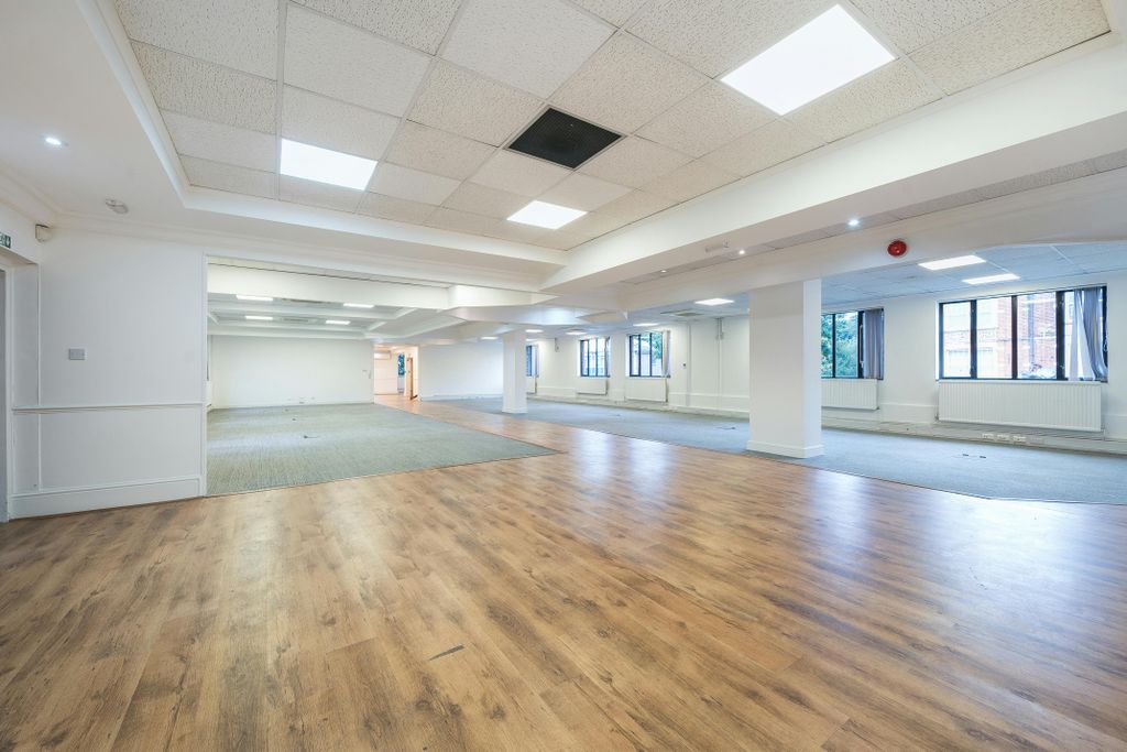 Property photo 2 of 17 1207650 2.Jpg