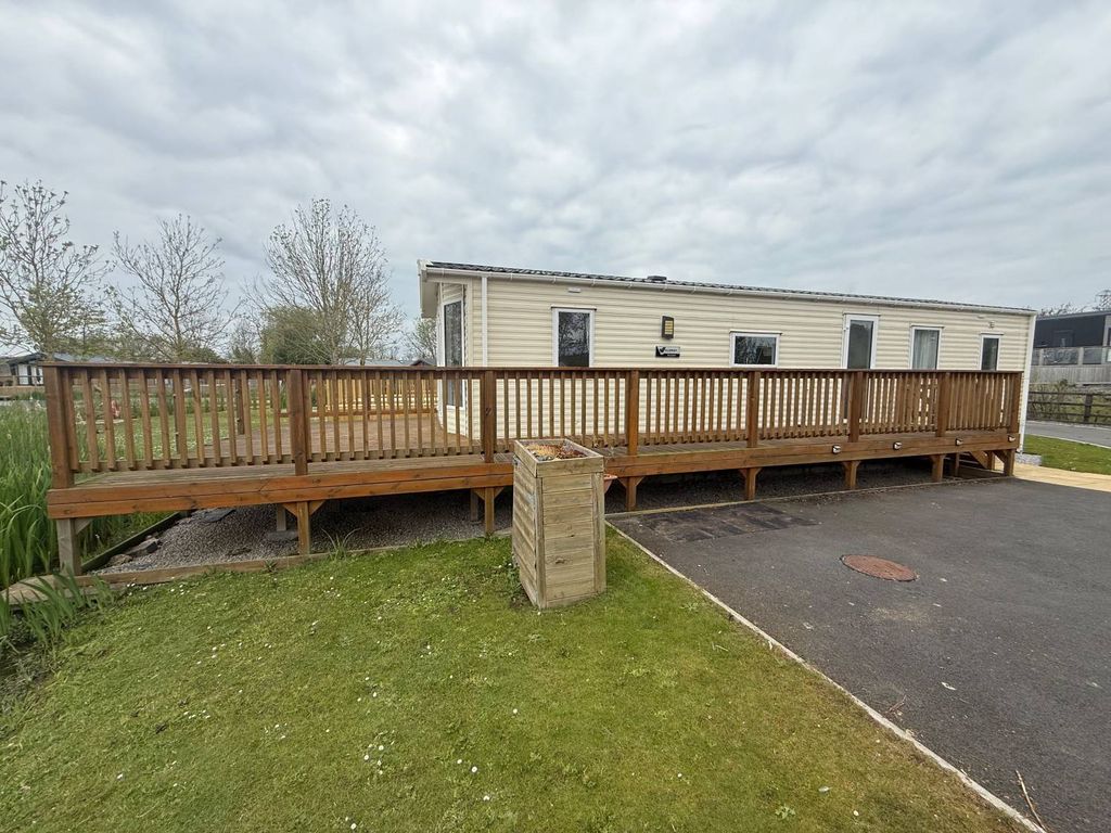 Property photo 1 of 26