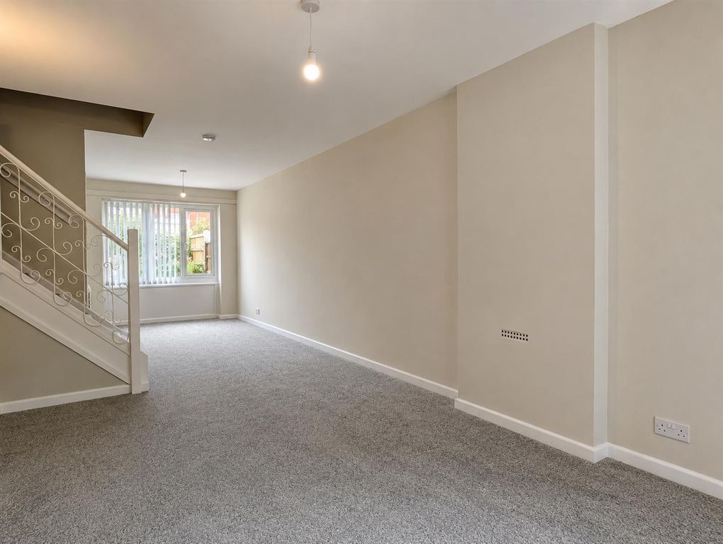 Property photo 2 of 15 13.Png