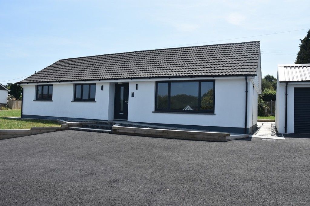Property photo 2 of 25