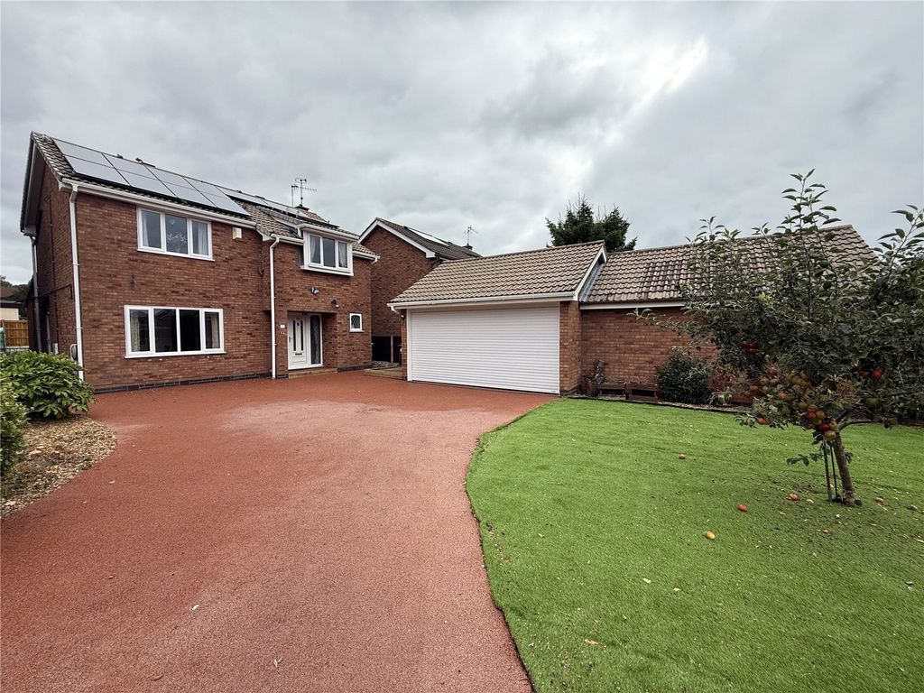 Property photo 1 of 16 Picture No. 10