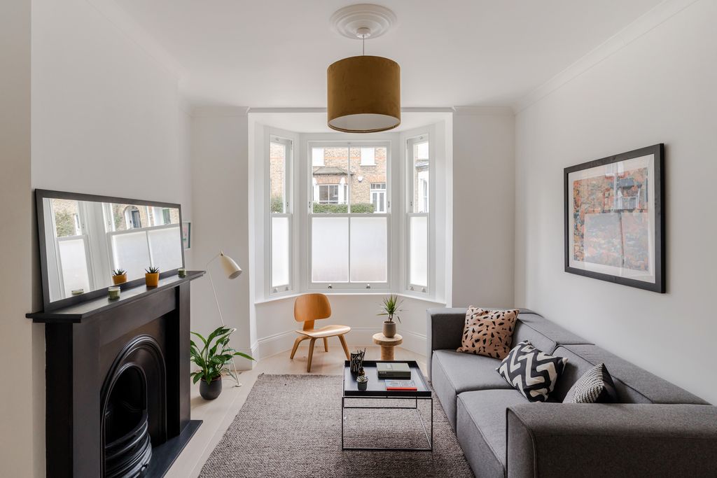 Property photo 3 of 23 327694 - 32 Holmesdale Road-32.Jpeg