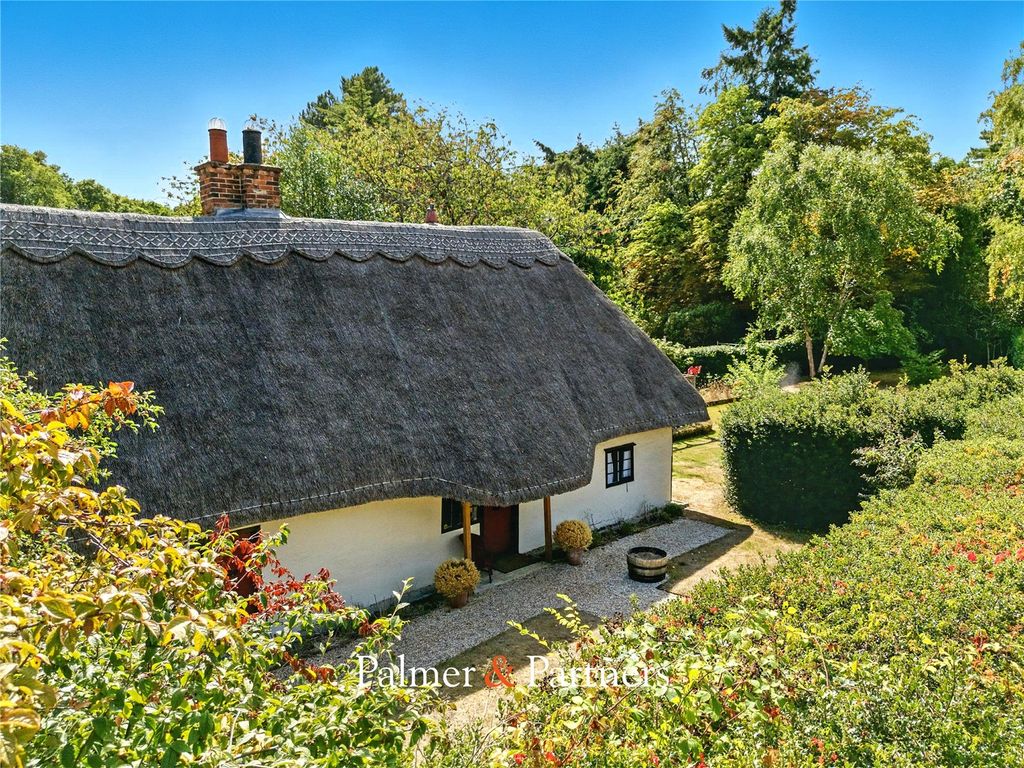 Property photo 1 of 40 Picture No. 01