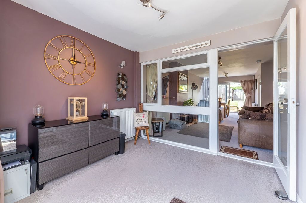 Property photo 3 of 19