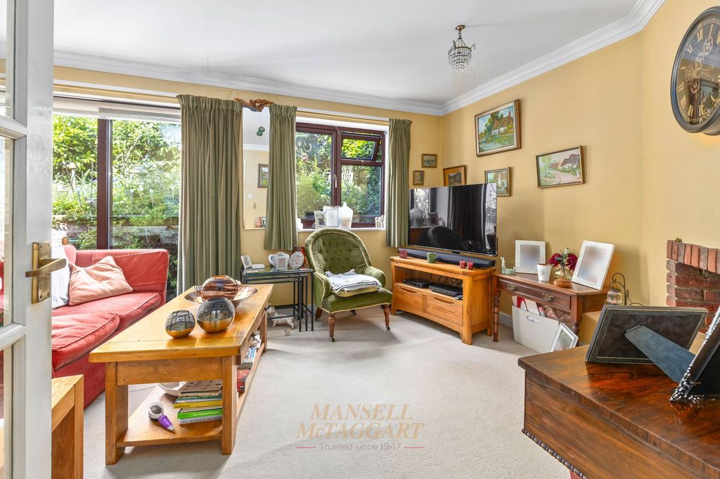 Property photo 2 of 16