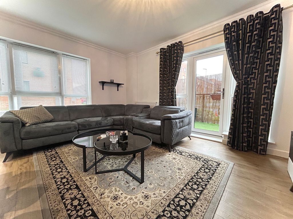 Property photo 3 of 15