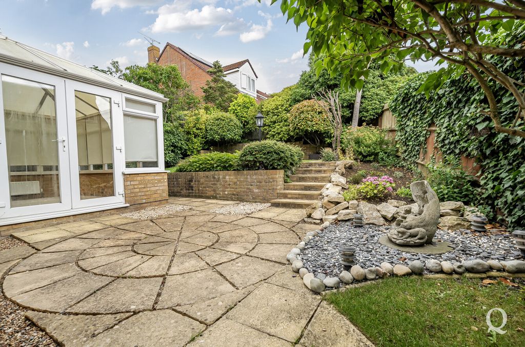 Property photo 2 of 20 d6Df8c5c-117E-45d...