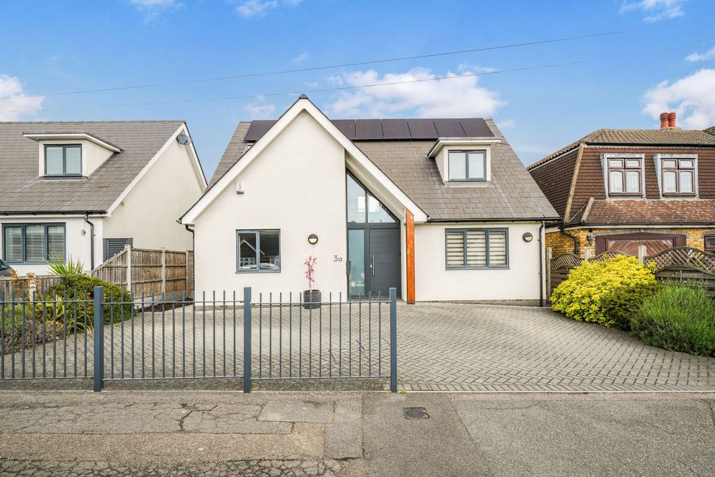Property photo 1 of 36