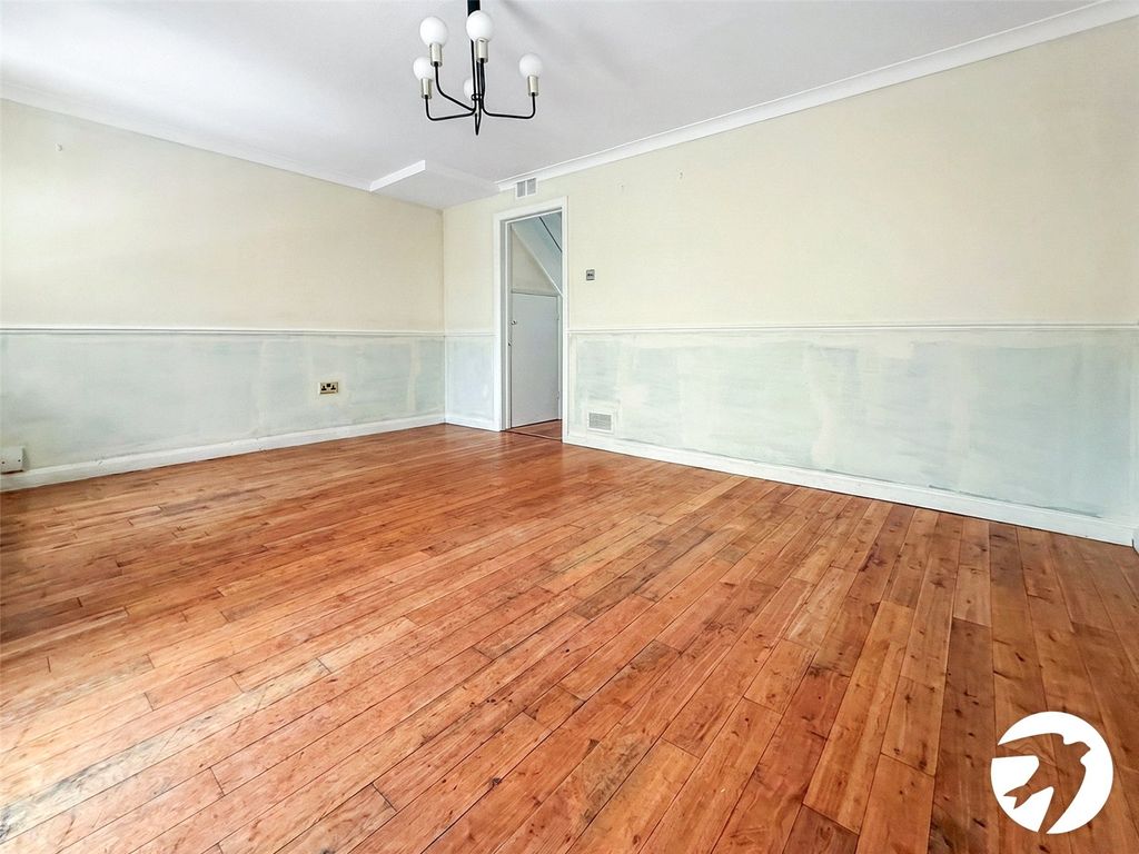 Property photo 3 of 10 Picture No. 26