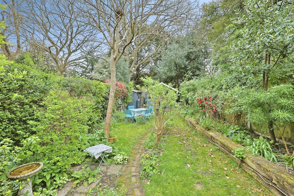 Property photo 3 of 18