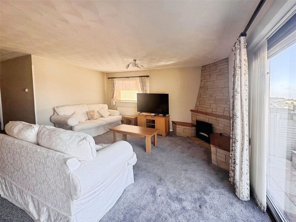 Property photo 2 of 28 Picture No. 26