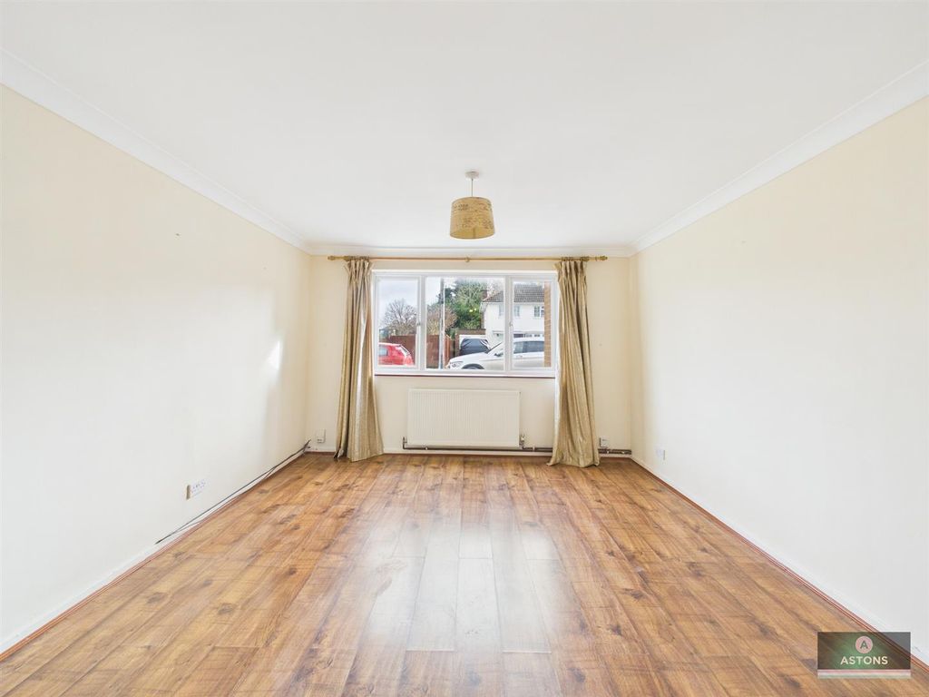 Property photo 2 of 12 Cam02067G0-Pr0183-Still003.Jpg