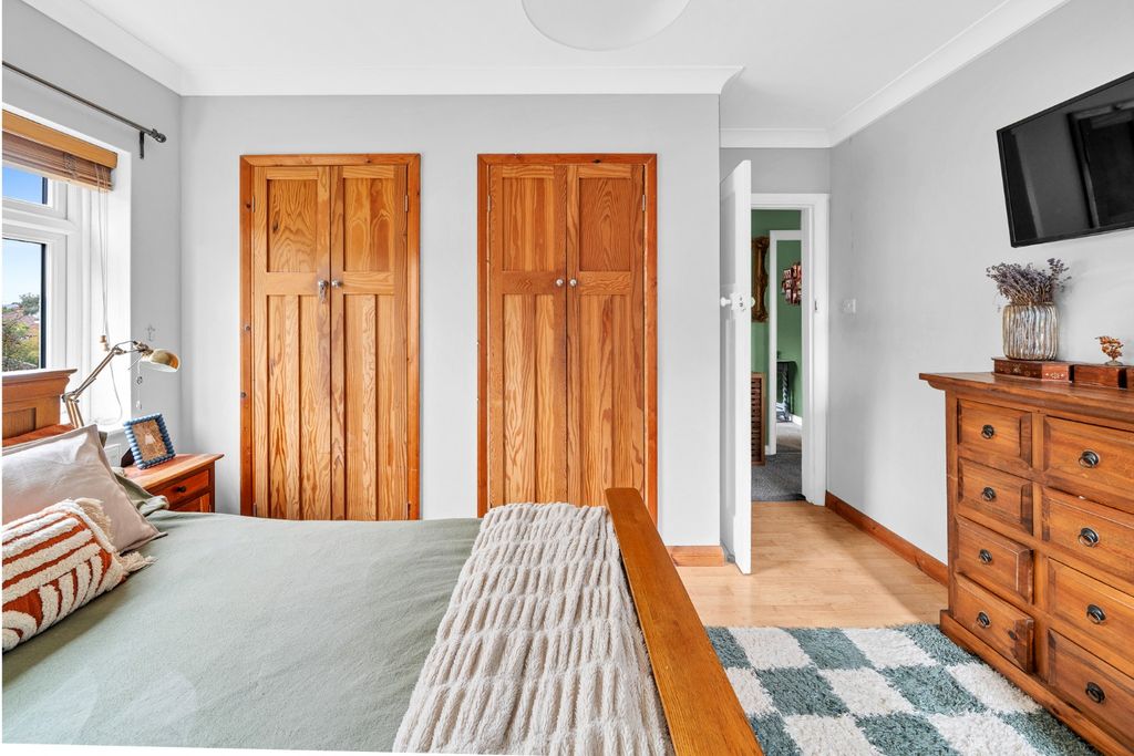 Property photo 3 of 31 4600265