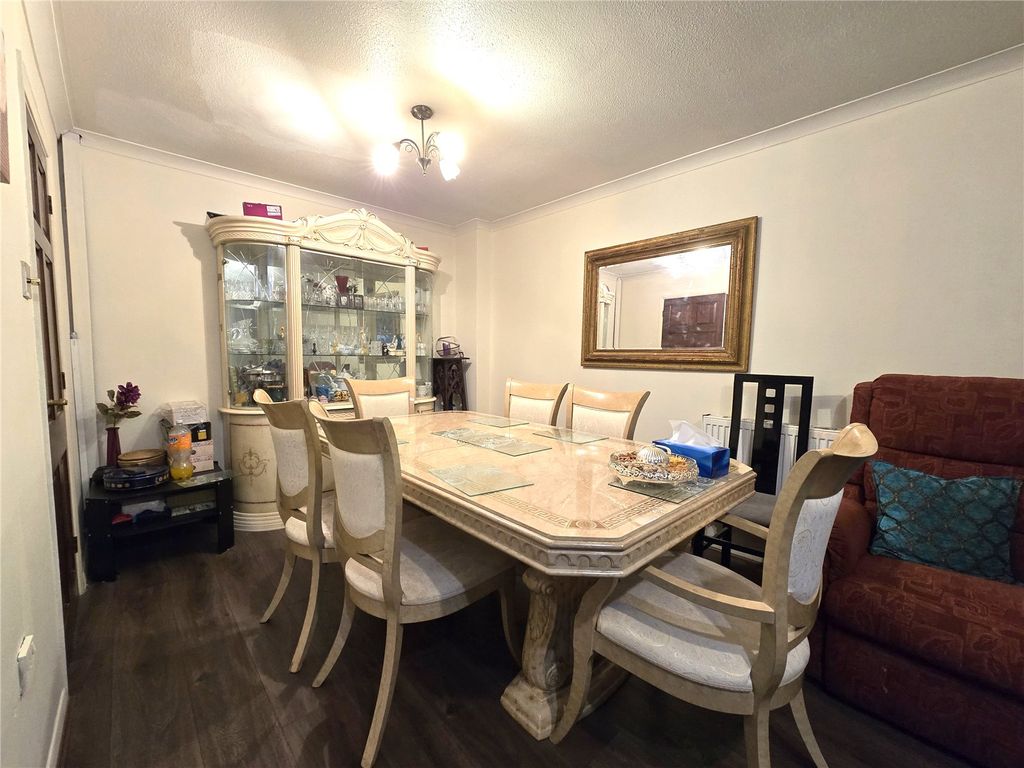 Property photo 3 of 13 Dining Area