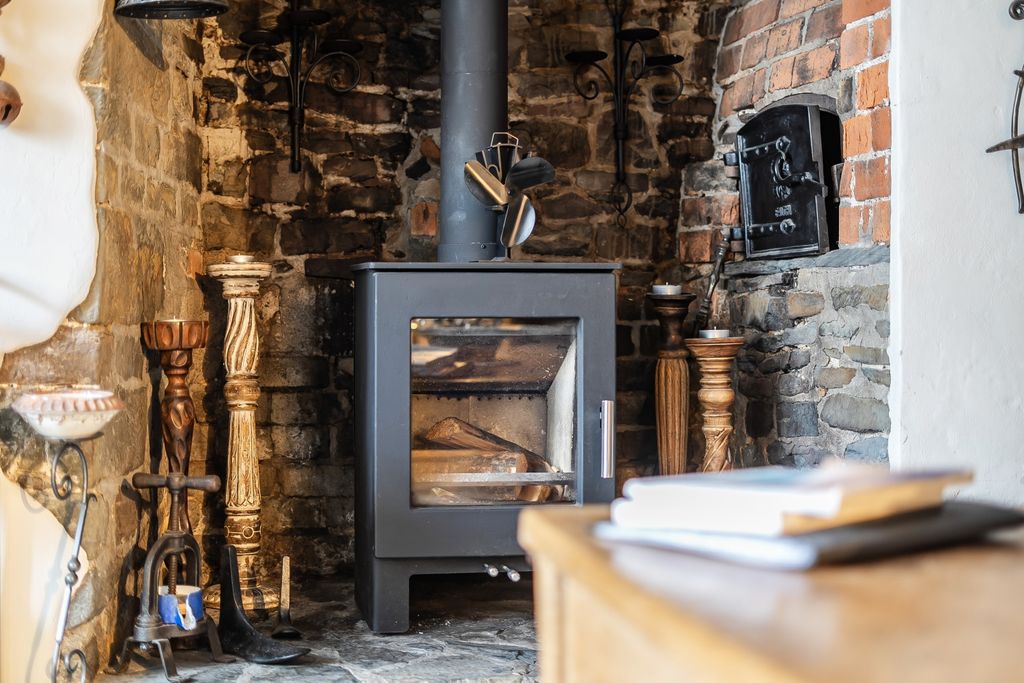 Property photo 3 of 22 1383118-17-69316E77c0A31