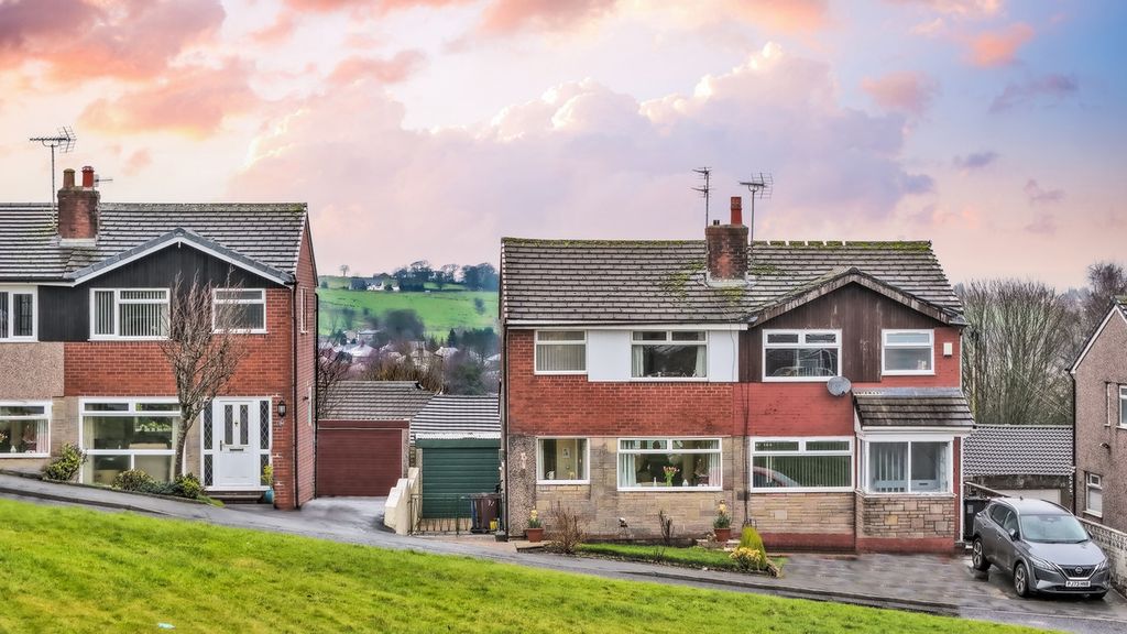 Property photo 1 of 25