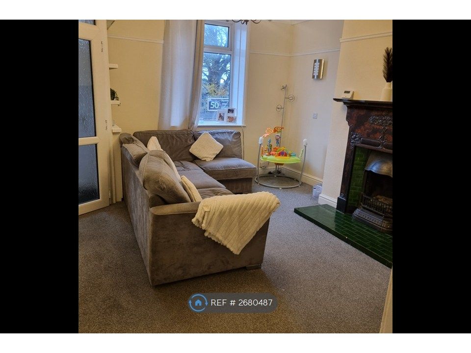 Property photo 2 of 9