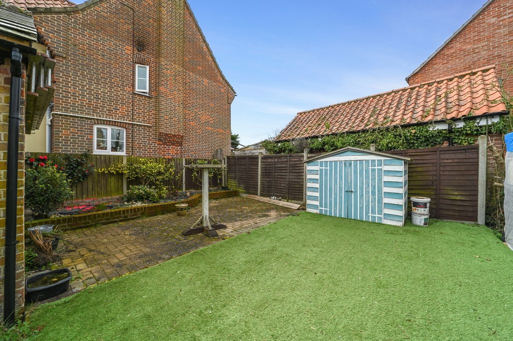 Property photo 3 of 21