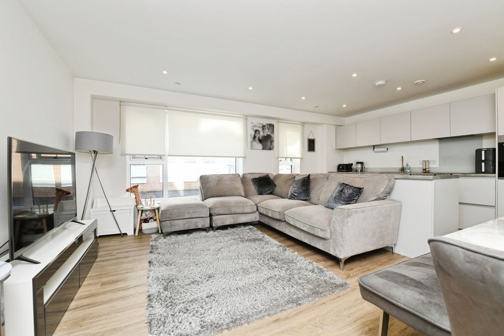 Property photo 3 of 15 Interior