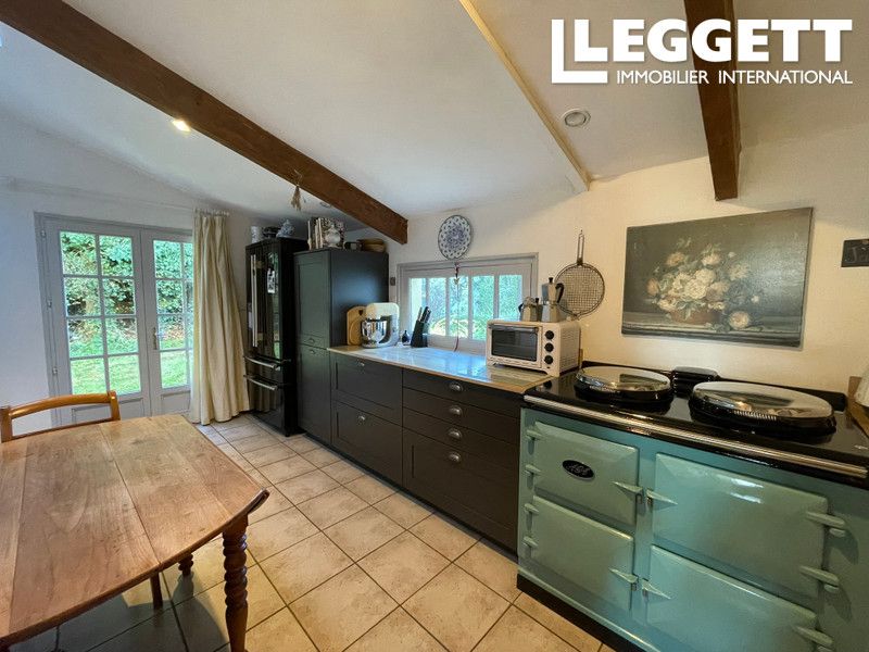 Property photo 2 of 10