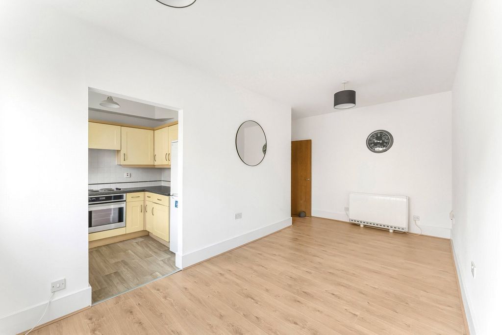 Property photo 1 of 12 Reception Room