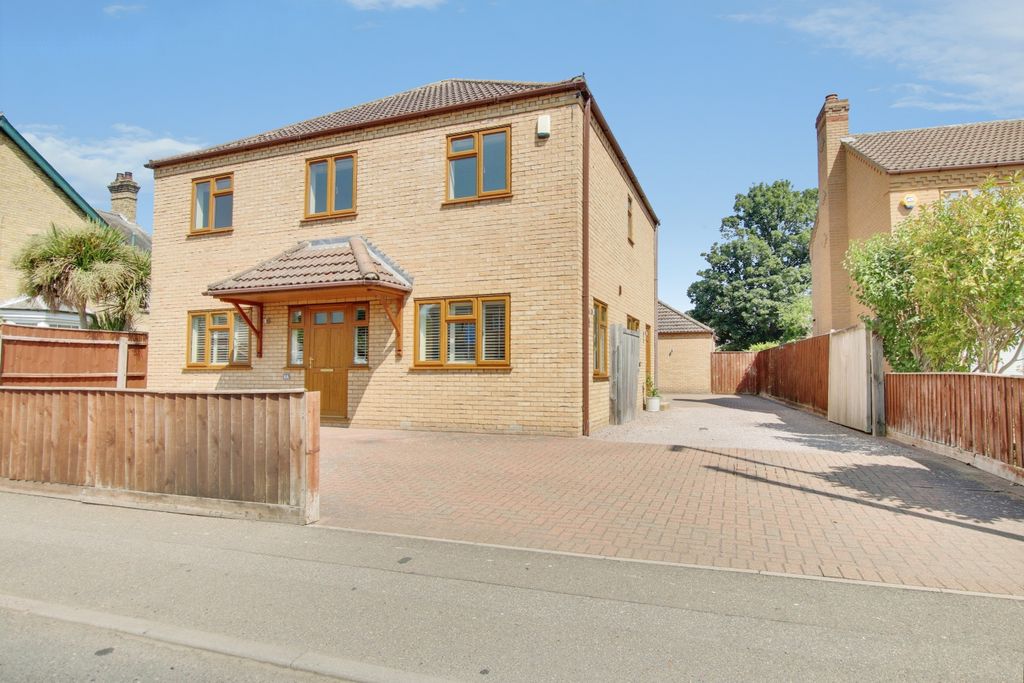 Property photo 1 of 30