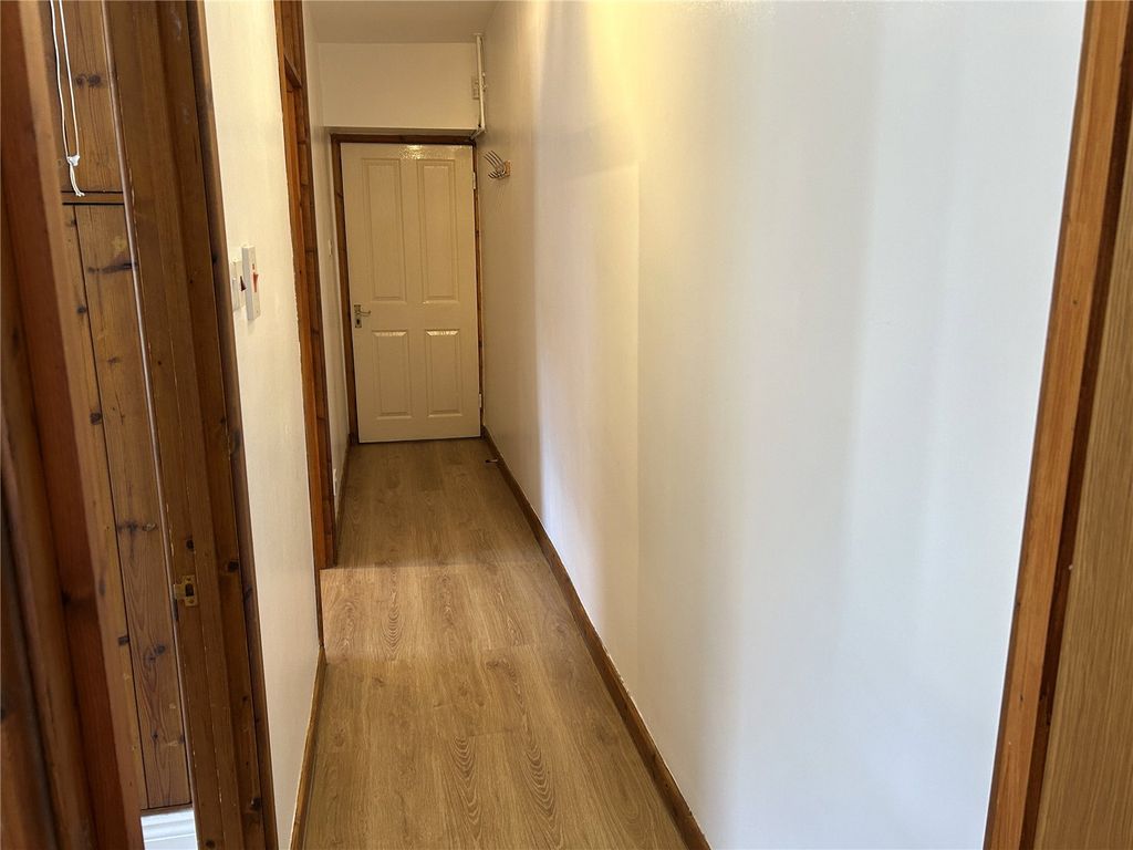 Property photo 2 of 12 Picture No. 03