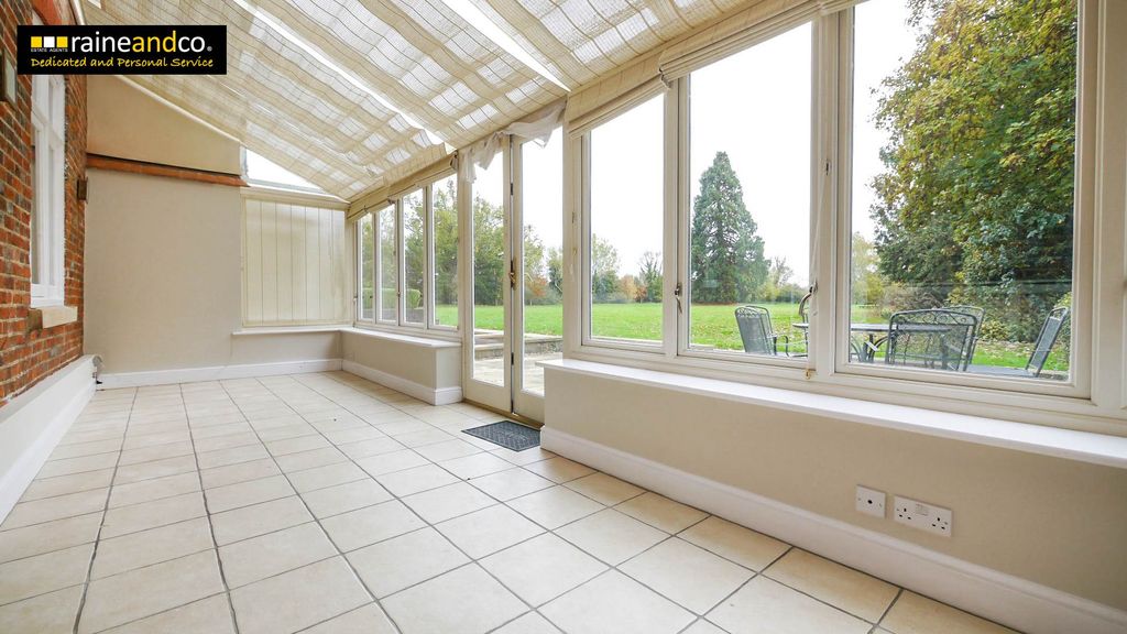 Property photo 3 of 23