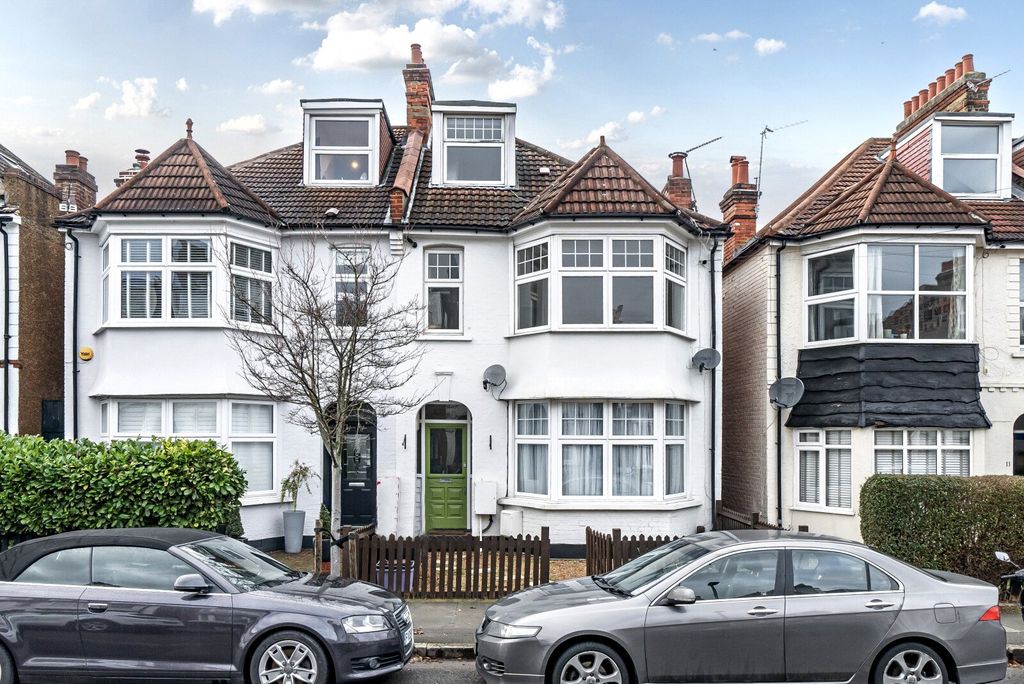 Property photo 1 of 11 Front