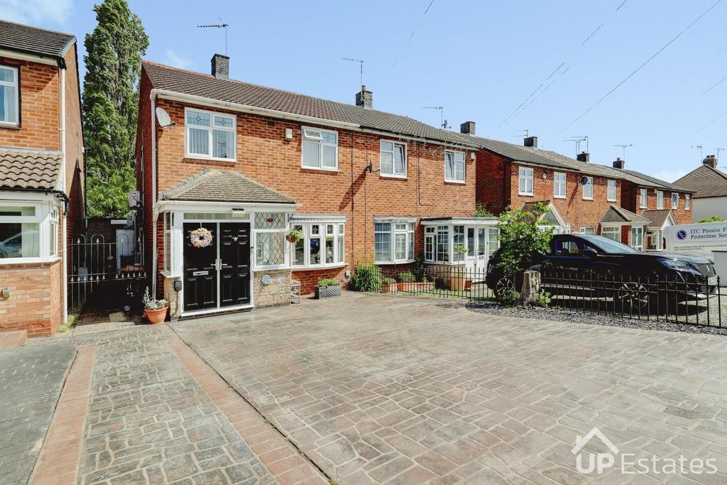 Property photo 1 of 30