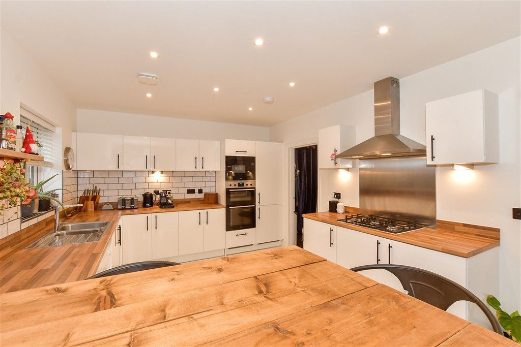 Property photo 2 of 14 Kitchen/ Dining Room1
