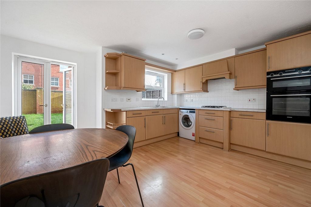 Property photo 2 of 15 Picture 2