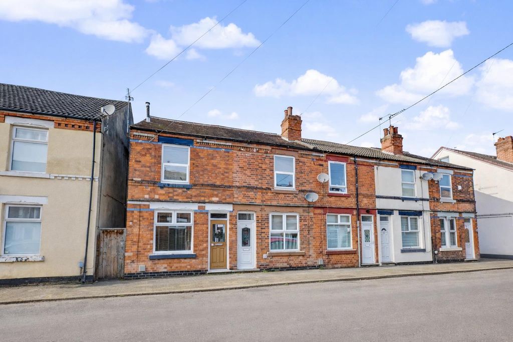 Property photo 1 of 11 Front