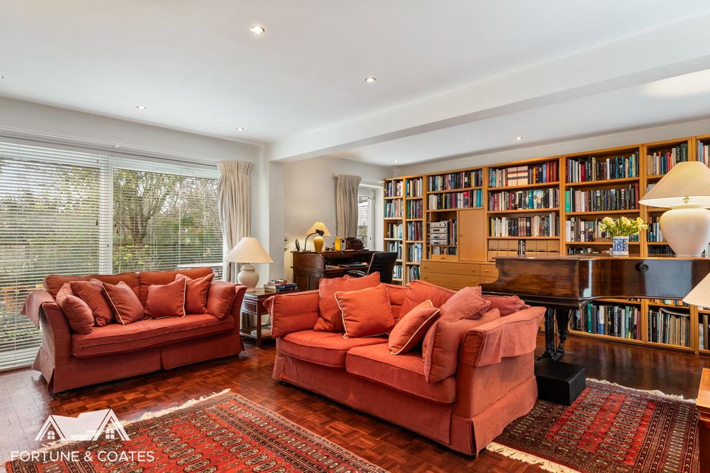 Property photo 2 of 30 Oldorchard_24.Jpg