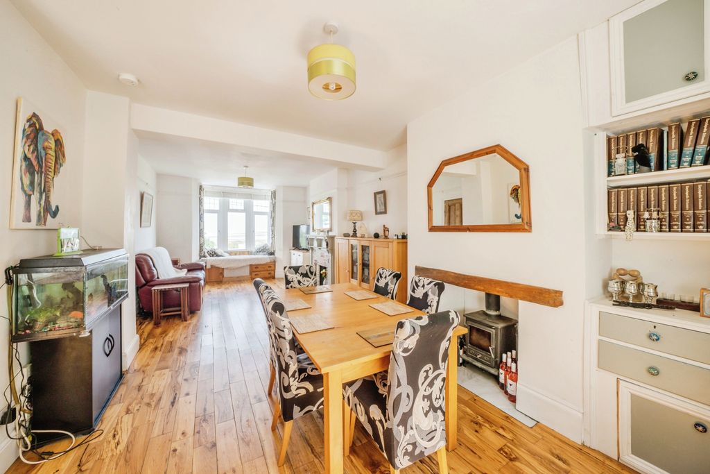 Property photo 2 of 19 Open Plan Living