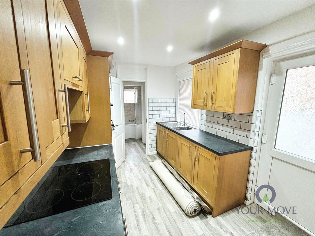 Property photo 2 of 15 Kitchen