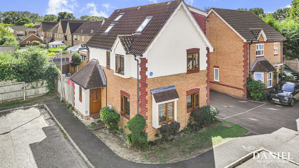 Property photo 1 of 30