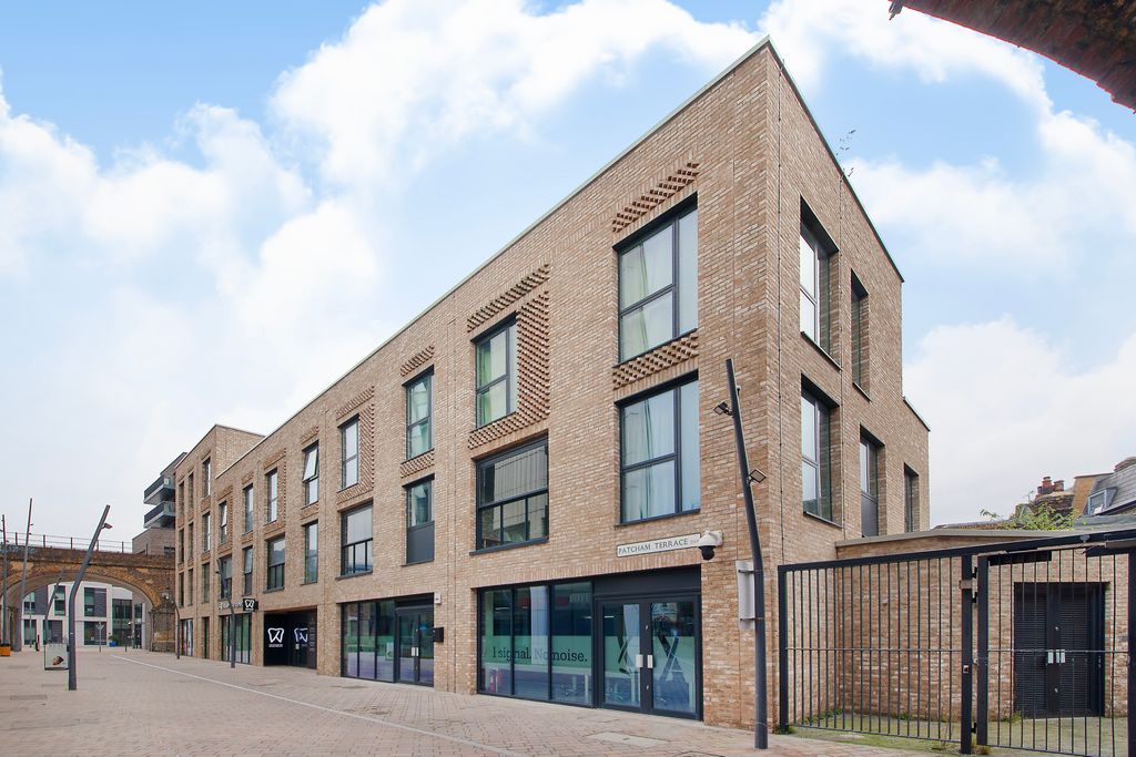 Property photo 2 of 13