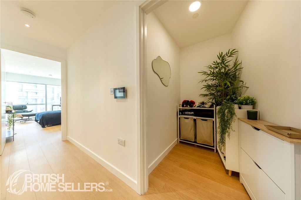 Property photo 3 of 29 Picture No. 18