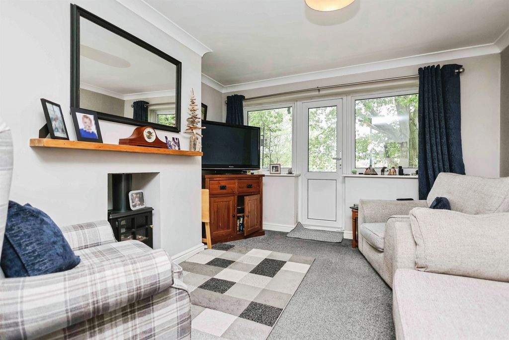 Property photo 3 of 19